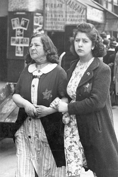 Jews marked with a hexagram